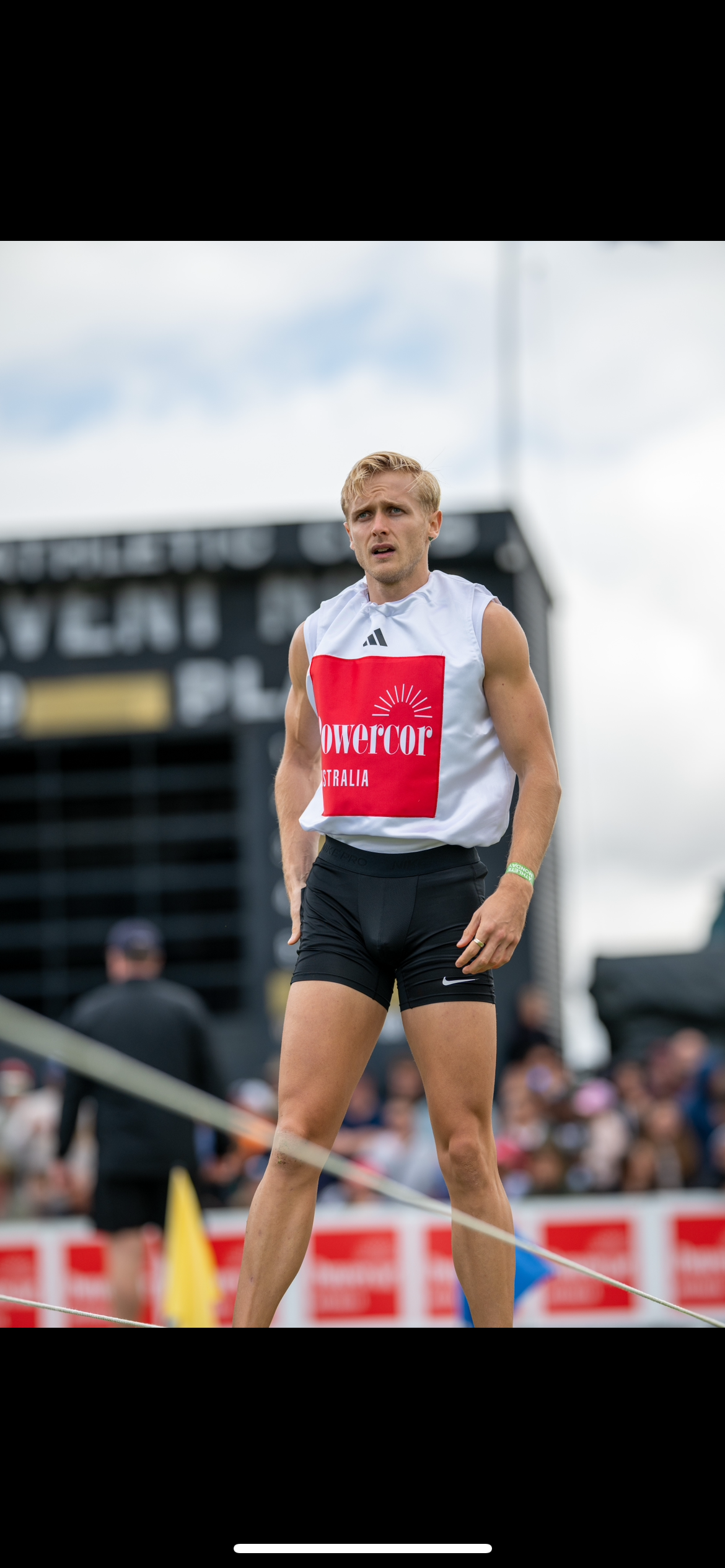 Mitchell, 200m